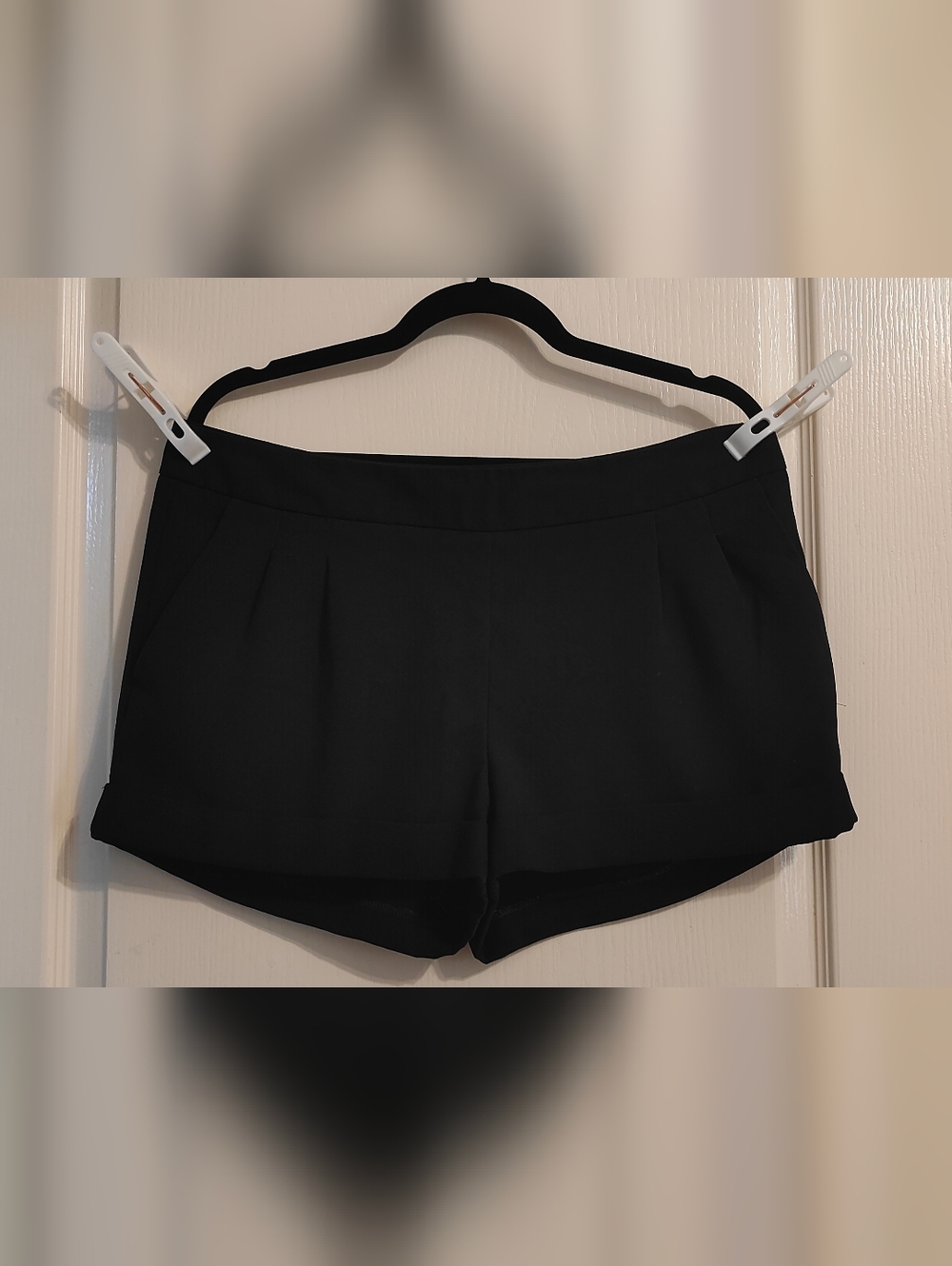 Express Women's Black High Waist Stretch Shorts - Picture 3 of 4